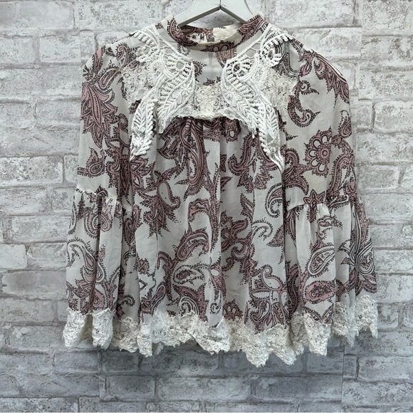 ANN Taylor LOFT mixed media‎ blouse women’s a size medium lace flare sleeves - Picture 1 of 6